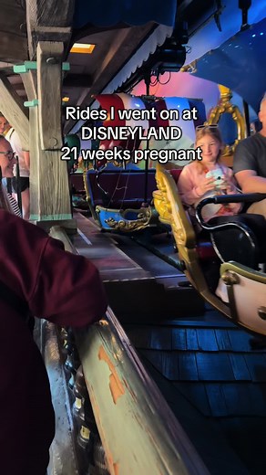 Exploring Disneyland Rides While 21 Weeks Pregnant