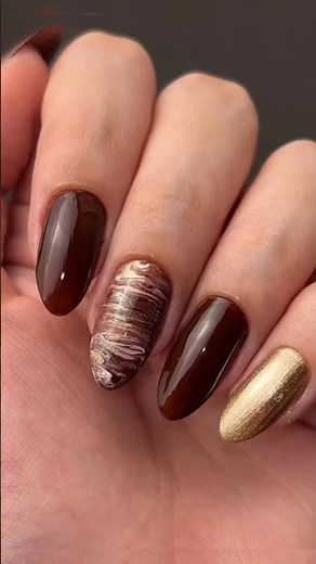 Golden Brown Nails 🤎✨#GoldenBrownNails #BrownNails #NailArt #ClassyNails #ElegantNails #GlitterNails