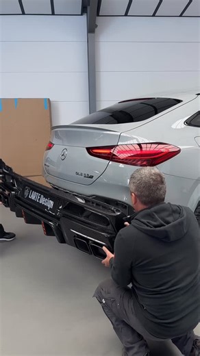 LARTE DESIGN | BODY KITS | WHEELS | AUTO DESIGN on Instagram: "The process of instillation full body kit for the Mercedes-AMG GLE Coupe 63s Facelift at @lartedesign in Düsseldorf #lartedesign #glecoupe53 #glecoupeamg #glecoupe53samg"