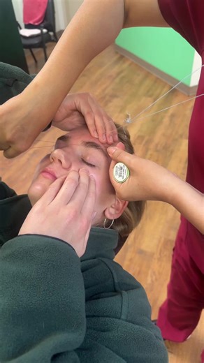 Expert Eyebrow Threading Techniques for Perfect Shaping