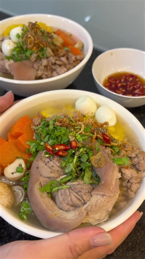 Nui giò heo — Cách nấu nui giò heo thơm ngon tại nhà