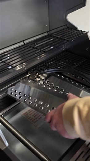  Keep your BBQ in top-notch condition with this step-by-step guide to replacing your burners!   Replacing your burners not only ensures even heat distribution but also extends the life of your grill. Follow these simple steps and get ready to fire it up again in no time!  #BBQTips #GrillMaintenance #StepByStepGuide #BBQCare #GrillLife #DIYBBQ #BBQBurners #Grilling #BBQtok #BBQMaintenance | Outback | Facebook