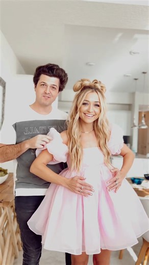 Isn’t She Pretty Can’t get over how pretty she is! 💕😍 #MalibuBarbie vibes with my favorite girl #couples #malibubarbie #girlfriend #thisismymali #fyp #viralclip #trending #dailyvibes #relationshipgoals #relatable | Matt & Lizzy