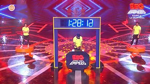 38K views · 480 reactions | ¡SALVADO!  Facundo González superó la prueba del minuto 25 sobre Emil y Josi Martínez y se salvó de la zona de eliminación. El "Wacho" celebró eufóricamente su triunfo.  Encuentra más momentos como este AQUÍ ► https://tinyurl.com/y6stmsrf Mira el programa completo de #EEGComoTodoEmpezó en América tvGO ► https://bit.ly/eegfbtvgo | Esto es Guerra Perú | Facebook