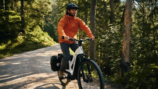 From daily commutes to epic escapes, the all-new Explore E turns possibility into reality. Powered by the next-generation E System, it delivers smooth support, lasting range, and intuitive handling that provide total peace of mind ☮️ Discover more → https://brnw.ch/21wW1q9 #ChaseHorizons #RideUnleashed | Giant Bicycles