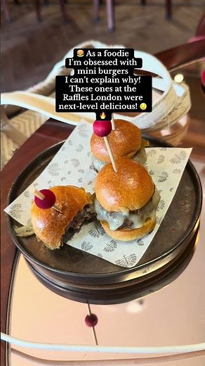 I Tried London’s Most Delicious Mini Burgers!