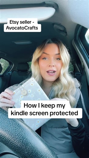 How I keep my kindle screen protected! 📖#kindle #kindlecase #kindlepaperwhite #kindlereview #booktok #booktokuk #booktokcreators
