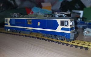 【HOm火车模型】bemo 瑞士铁路GDe4/4型米轨电力机车火车头电车轨道交通～鉄道模型十六番鐵道模型hoscaletrain～小火车火车迷～