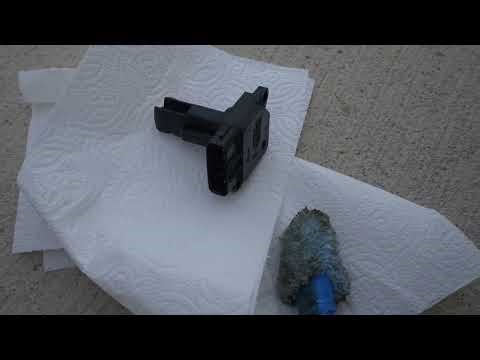 Code P0101: 2008 Toyota Prius Mass Air Flow (MAF) Sensor and Throttle Cleaning