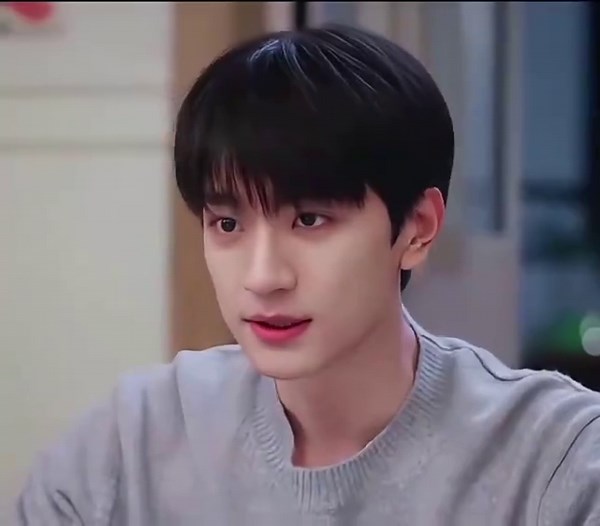 Cinta dan Drama dalam CDRAMA: Lin Yi dan Zhou Ye