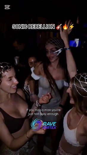 HIT THE BASS: Hardcore Techno Vibes 🎸🔥⚡️ #hardtechno #futurehouse #techhouse #usa #deephouse #edms