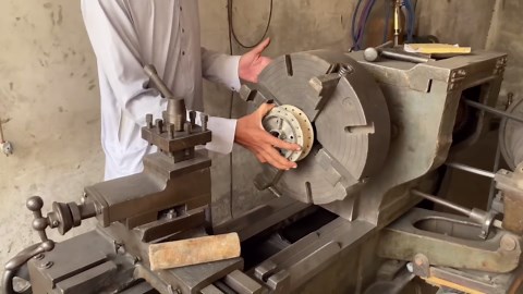 Incredible Repair of a Damaged Motorcycle Wheel Hub