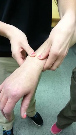 Distal Radioulnar Joint Glide Test