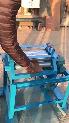 Metallblech richten mit leistungsstarker Richtmaschine