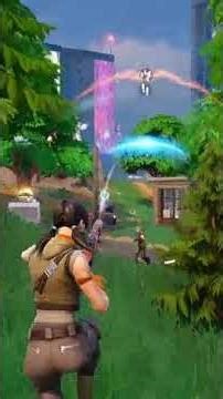 I can see through trees #fortnite #fortniteclips #fortniteshorts #live