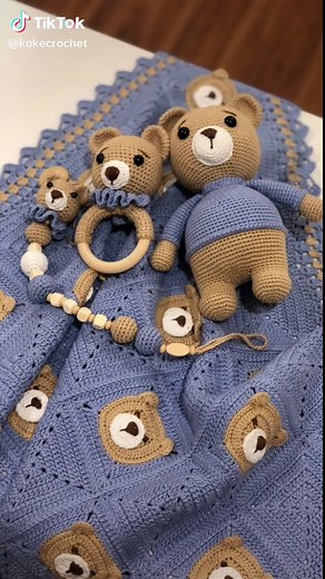 Crocheted Baby Blanket with Teddy Bear Design
