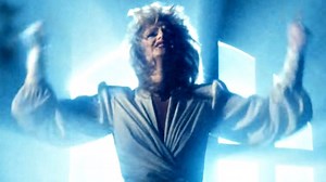 Bonnie Tyler — Total Eclipse Of The Heart (Turn Around) [Official Video]