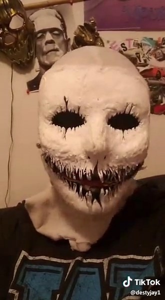 How to Make a Moving Jaw Mask: Step-by-Step Guide