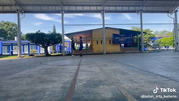 disfrutando de un ensayo, aprendiendo una polka muy bonita #folklor #danza #danzafolkloricamexicana #mexico #paratii #mexico #polka