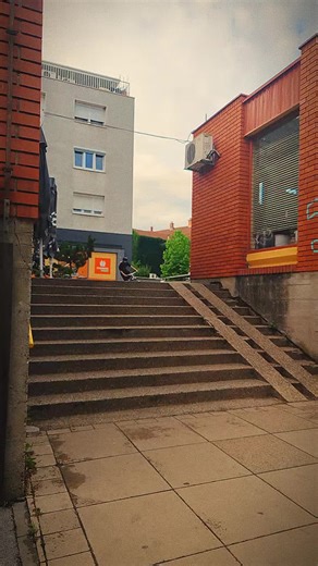 Why Do Chains Not Blow Up During Tire Explosions?