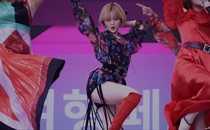 这腿怎么样？191020 .短发佳佳GAGA GEEGU _Moonlight 2K_60FPS.webm