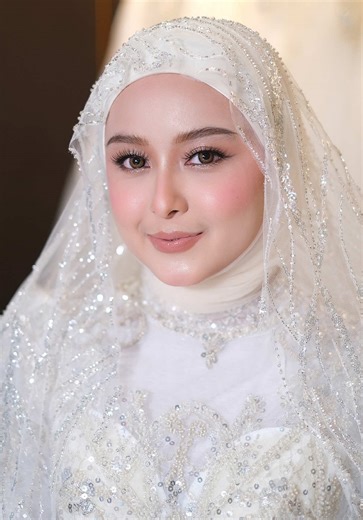 Makeup Transformation for a Beautiful Doctor