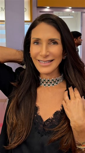 TRACEY ELLISON on Instagram: "RING. EARRINGS. NECKLACE. Game set and match to @benjaminfinejewelry for these incredible emeralds! The earrings and ring and classic - timeless pieces that every future generation will wear and enjoy! And the choker is so beautifully done (see the diamond pavé all the way around? No cutting corners here!) that it took my breath away! Contact @benjaminfinejewelry for details and prices on any of these three pieces. 💚💚👏🏻👏🏻💎💎"