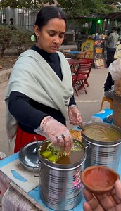 Healthy, Hygienic, and Yummy Clean Panipuri On Street! #reels #streetfood #viral | Street Food Finder