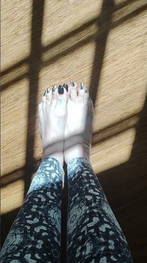 long toenails