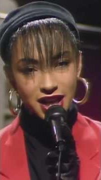 Sade sings her iconic song Smooth Operator pt1 in 1985