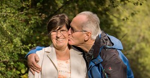 How to Make Your Own False Teeth