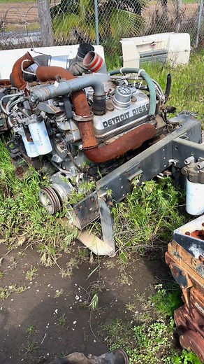 1.6M views · 10K reactions | Old school diesel #detroitdiesel | Alpha Truckparts | Facebook