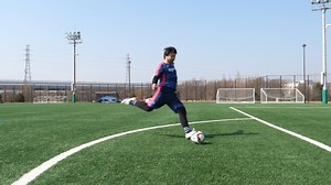 サッカーのシュートのバリエーション　3つのシュートで華麗なゴールを！