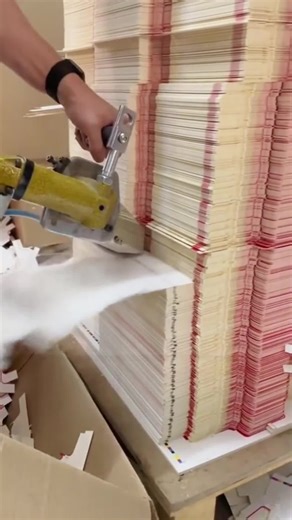 Custom Color Boxes and Labels for Effective Packaging