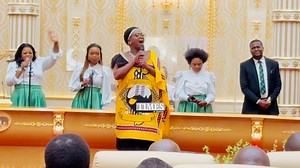 South Africa’s award-winning gospel powerhouse, Sindi Ntombela, set the Mandvulo Grand Hall ablaze in worship. From winning Best Female Artist at the 16th Crown Gospel Awards, she graced the 2025 Year-End Thanksgiving Prayer Service. | Times of Eswatini