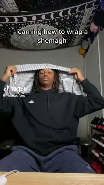 How to Wash and Style Your Keffiyeh: Avoiding Unwanted Colors