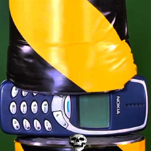 OTHER PHONE 🤡 VS NOKIA💀