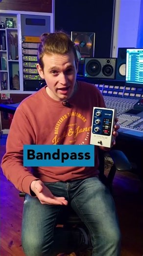 What does this switch do on the B-TRON III? 🤔 #behringer #BTRONIII #guitar #pedals