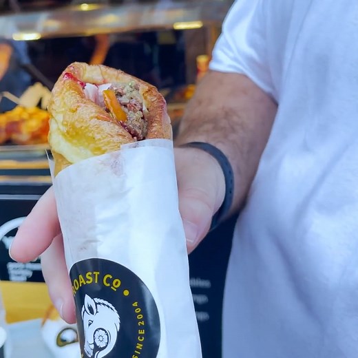 World Famous Yorkshire Pudding Wrap 🇬🇧 The York Roast Co. | Food Review Club