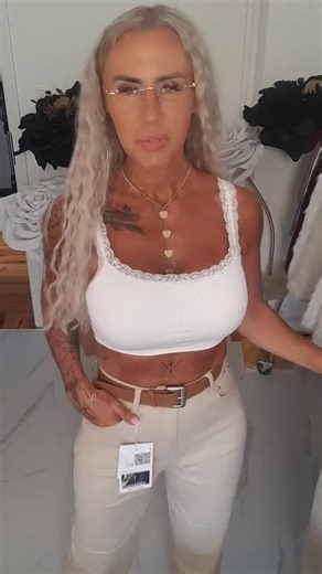 sk152 spodnie gładkie na jeden guzik, pasek 75 zł ✏ Oto dostępne warianty. ⏭ biore sk152 beż xs, s, m, l, xl 🥰JEŚLI TO TWOJE PIERWSZE ZAMÓWIENIE, KONIECZNIE ODEZWIJ SIĘ DO NAS NA PRIV 🥰 Zapis jest aktywny ✨ WYMIARY: S: Pas: 32-42x2 Biodra: 54-74x2 długość nogawki wewnętrznej: 62 Długość całkowita spodnie: 93 XS: Pas: 28-40x2 Biodra: 52-72x2 długość nogawki wewnętrznej: 62 Długość całkowita spodnie: 91 M: Pas: 34-44x2 Biodra: 56-76x2 długość nogawki wewnętrznej: 64 Długość całkowita spodnie: 95