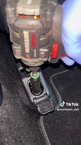 Replacing a DCU (dosing control unit) #irish #ireland #dublin #fyp #mechanic