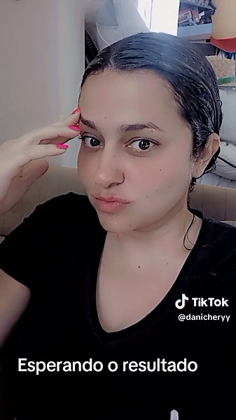 Pintura de cabelo: loiro escuro em casa sem descolorir