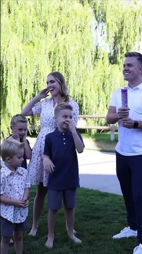 Our Gender Reveal Goes Live TODAY!