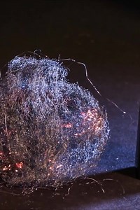 Impress your child with miraculous chemistry! Turn their delight into a newfound love of science! 👨‍🔬⭐👩‍🔬 | MEL Science