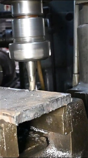 6.3K views | Vertical Milling Process in High Speed #machine #milling #millingmachine #fyp #fbreelsfypシviralシ | Brian M. Stevens | Facebook