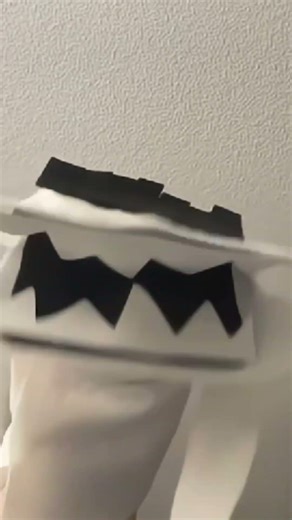 Monster tells WORST springtime joke (Funny Puppet Comedy)