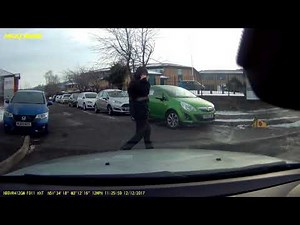 Nextbase 412GW - Glued To The Phone