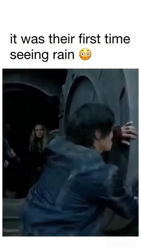 EziExplain on Instagram: "The last episode was crazy 😧 🎥 TV show: the 100: Ninety-seven years after a nuclear apocalypse devastates Earth, 100 juvenile detainees from a failing space station called the Ark are sent down to the planet’s surface to determine if it’s safe for human habitation. They quickly discover Earth is inhabited by hostile survivor groups, including the fiercely territorial Grounders, the cannibalistic Reapers, and the isolated Mountain Men. 📺 watch on: Netflix #explorepage