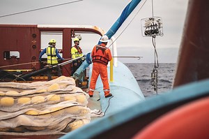Great Pacific Garbage Patch Slowly Breaks Down Into Microplastics to Pollute the Deep Sea | Updates | The Ocean Cleanup