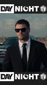 Chris Hemsworth in the new detective "Crime 101." Who's Waiting? #cinema #daynighttv #trailer #mo...
